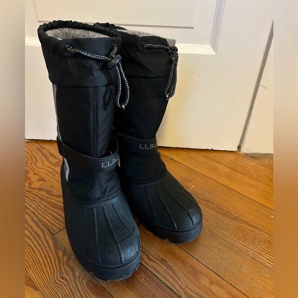 L.L. Bean Kids Snow Boots Excellent Condition Sz 5